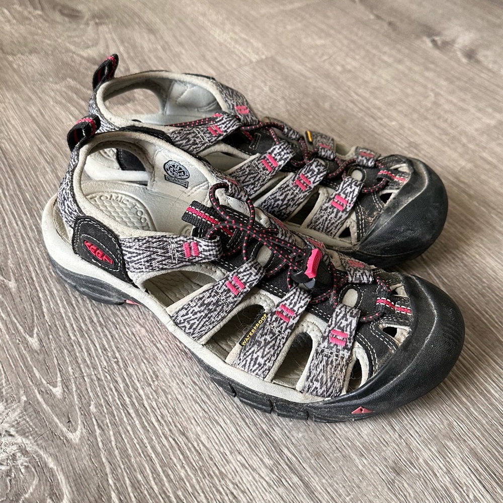 Keen Footwear Women’s Newport Hiking Sandal Boot